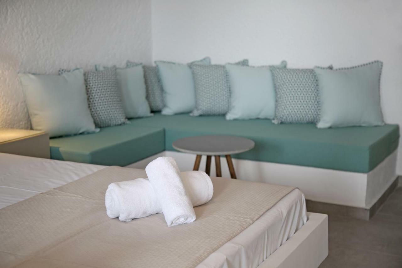 Blue Ocean Apartments Makrýgialos Екстериор снимка