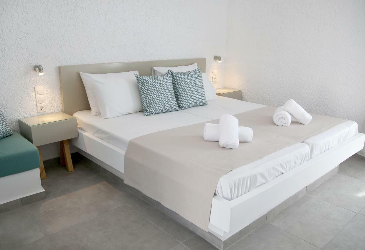 Blue Ocean Apartments Makrýgialos Екстериор снимка