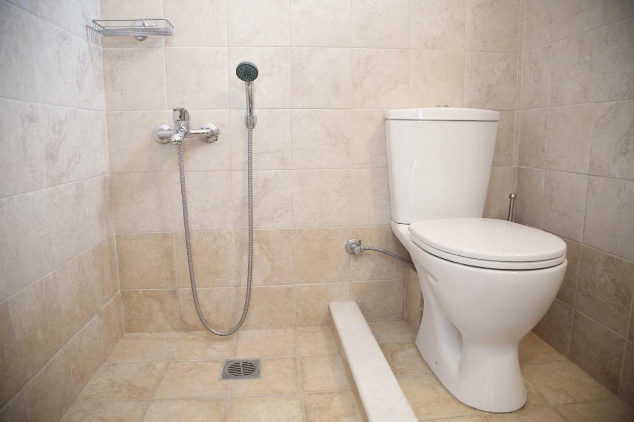 Blue Ocean Apartments Makrýgialos Екстериор снимка