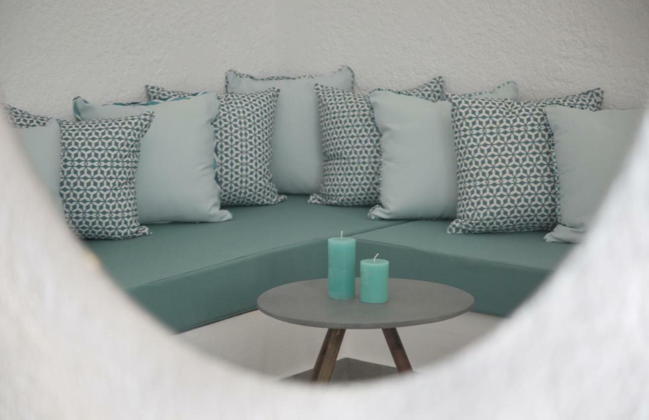 Blue Ocean Apartments Makrýgialos Екстериор снимка
