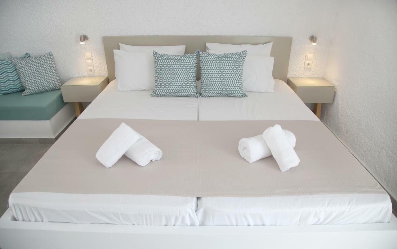 Blue Ocean Apartments Makrýgialos Екстериор снимка
